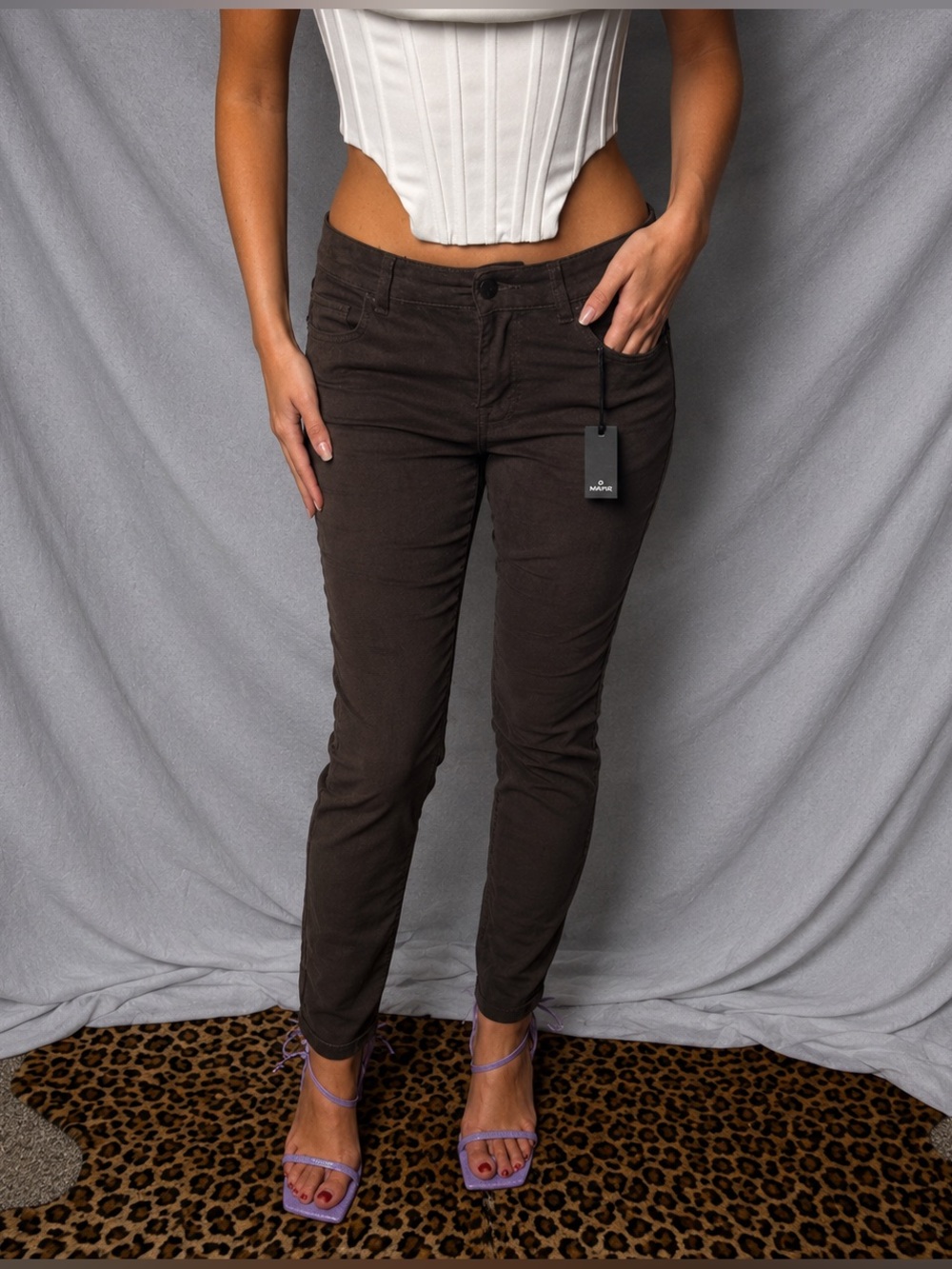 NWT Buffalo David Bitton Women’s Brown Corduroy Pants - Size 26